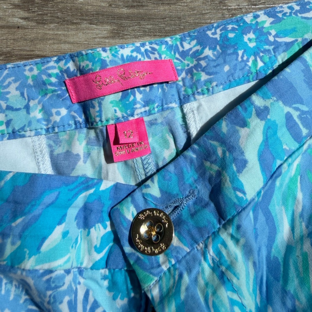 Lily Pulitzer Buttercup Scallop Hem Women's Shorts - Picture 3 of 4